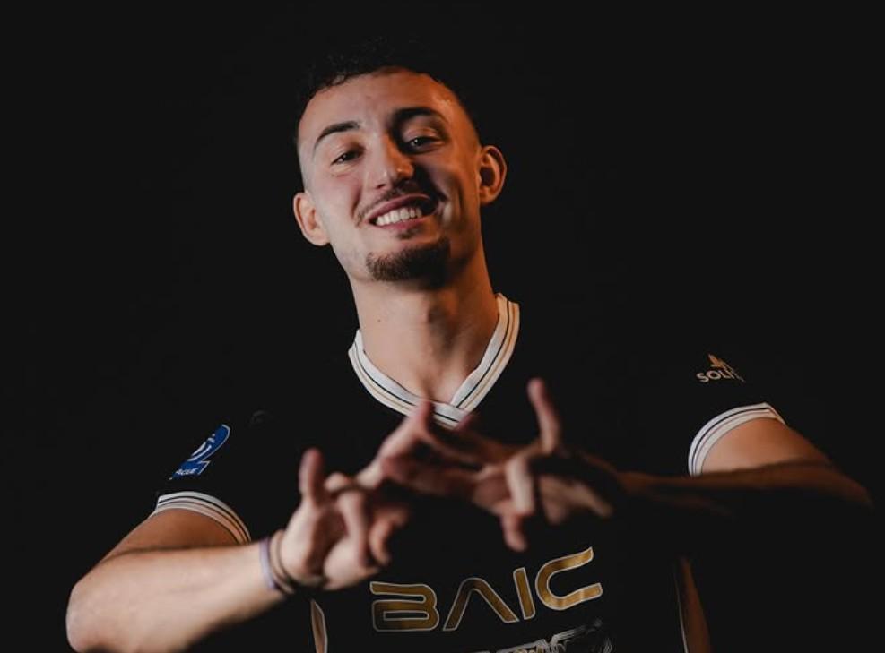 官方：22岁印尼归化国脚詹纳加盟印尼超德瓦联队